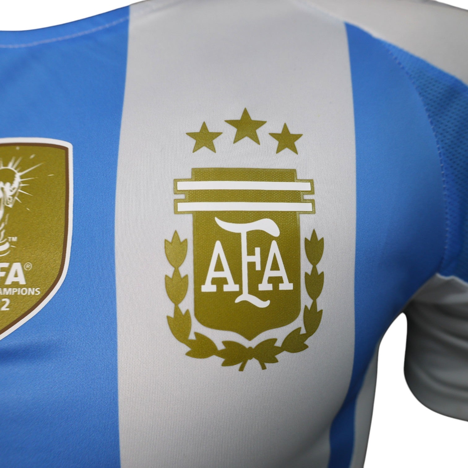 camisa-i-argentina-24-25-jogador-adidas-masculina-branco-e-azul