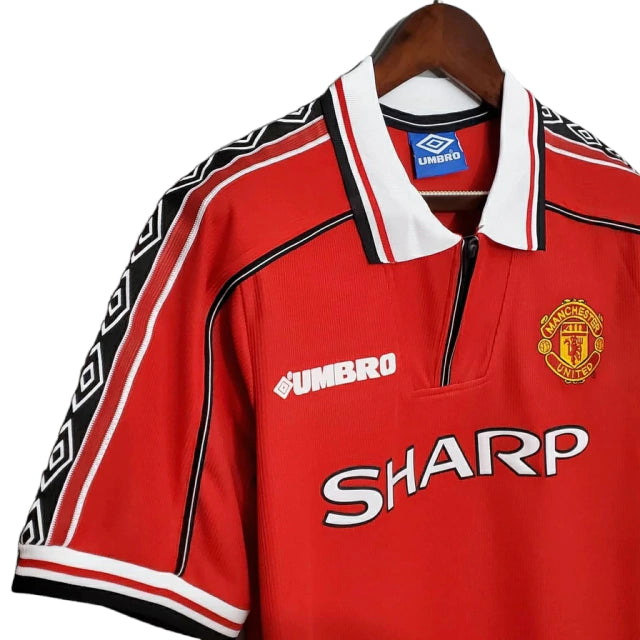 camisa-manchester-united-retro-1998-1999-vermelha-umbro