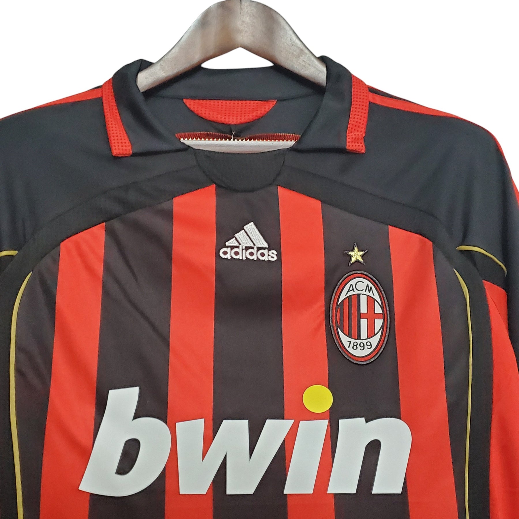 camisa-retro-milan-2006-2007-adidas-vermelha-e-preta