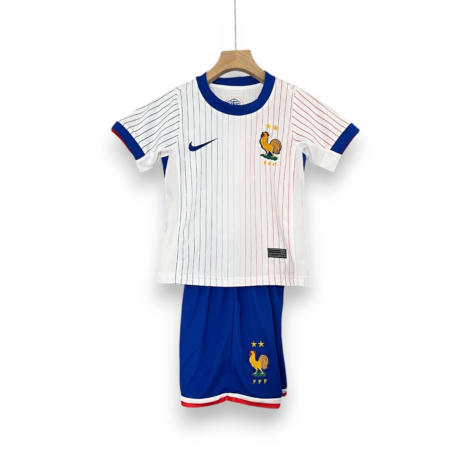 kit-infantil-selecao-da-franca-ii-24-25-nike-branco-e-azul