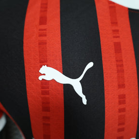 camisa-i-milan-24-25-jogador-puma-masculina-vermelha-e-preta