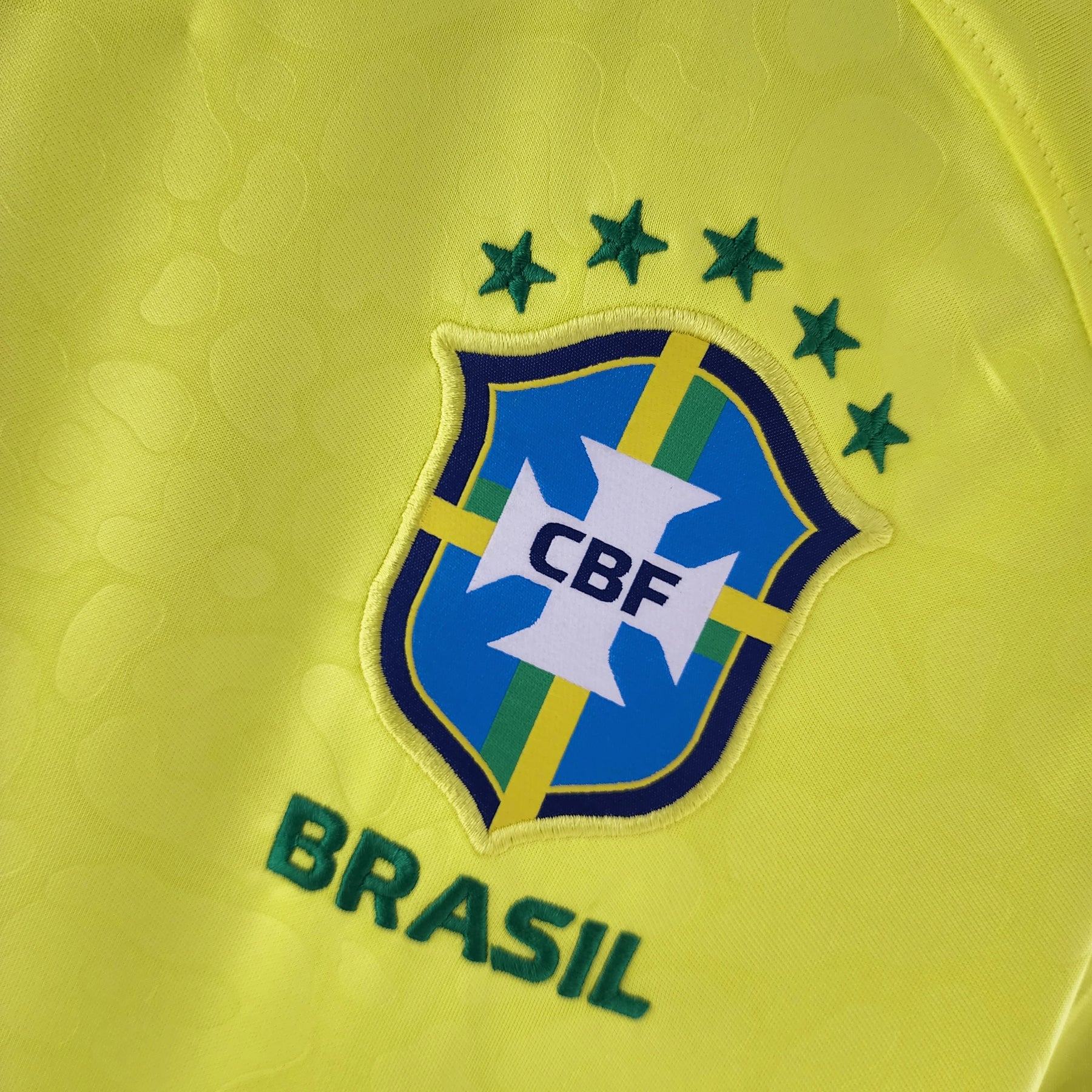 camisa-i-selecao-brasileira-2022-torcedor-nike-masculina-amarela