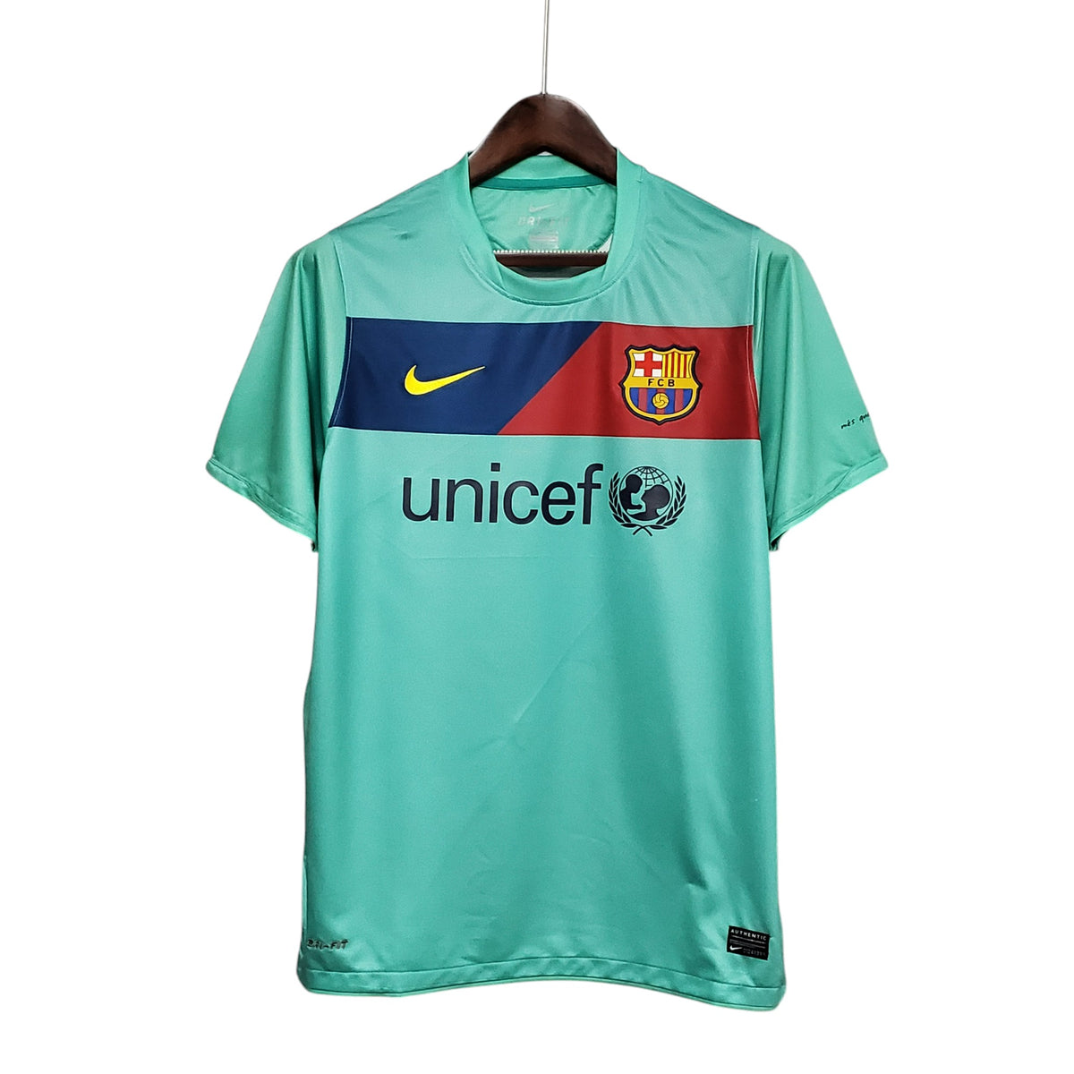camisa-retr-barcelona-ii-10-11-masculina-nike-verde