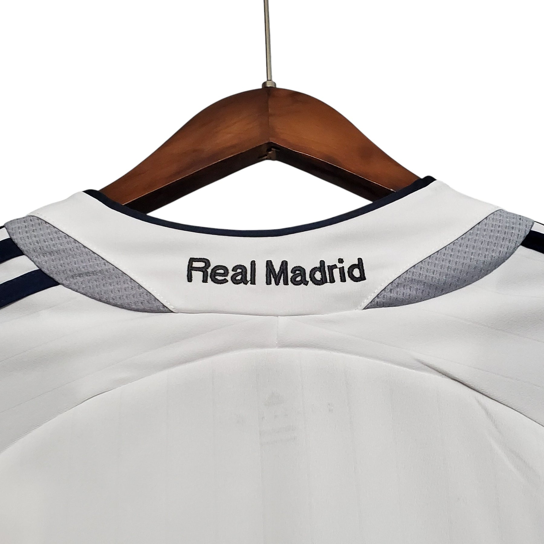 camisa-retro-real-madrid-06-07-manga-longa-masculina-adidas-branca