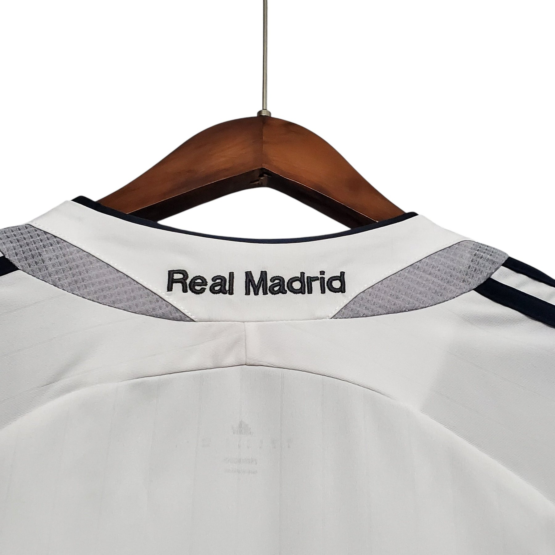 camisa-retro-real-madrid-06-07-masculina-adidas-branca