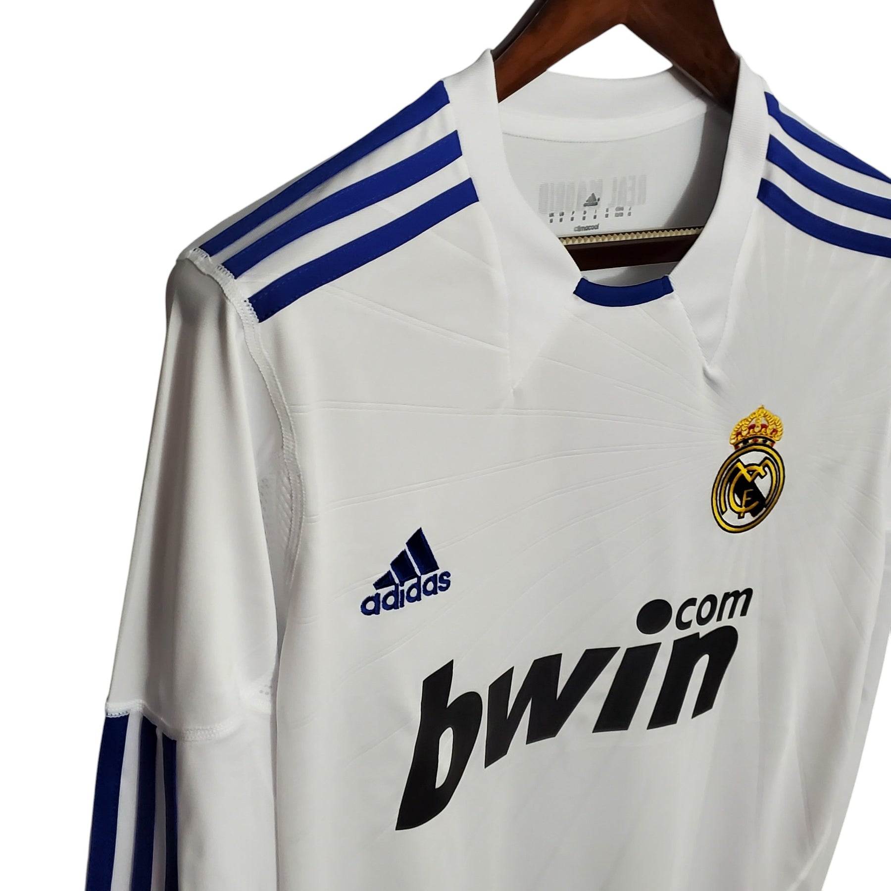 camisa-retro-real-madrid-10-11-manga-longa-masculina-adidas-brancacamisa-retro-real-madrid-10-11-manga-longa-masculina-adidas-branca