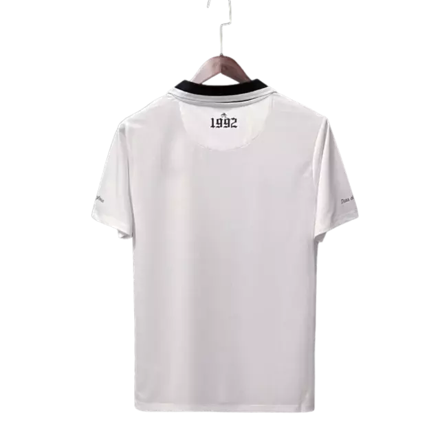 camisa-santos-edicao-especial-charlie-brown-jr-24-25-torcedor-umbro-masculina-branca