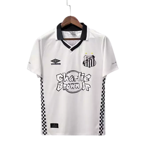 camisa-santos-edicao-especial-charlie-brown-jr-24-25-torcedor-umbro-masculina-branca