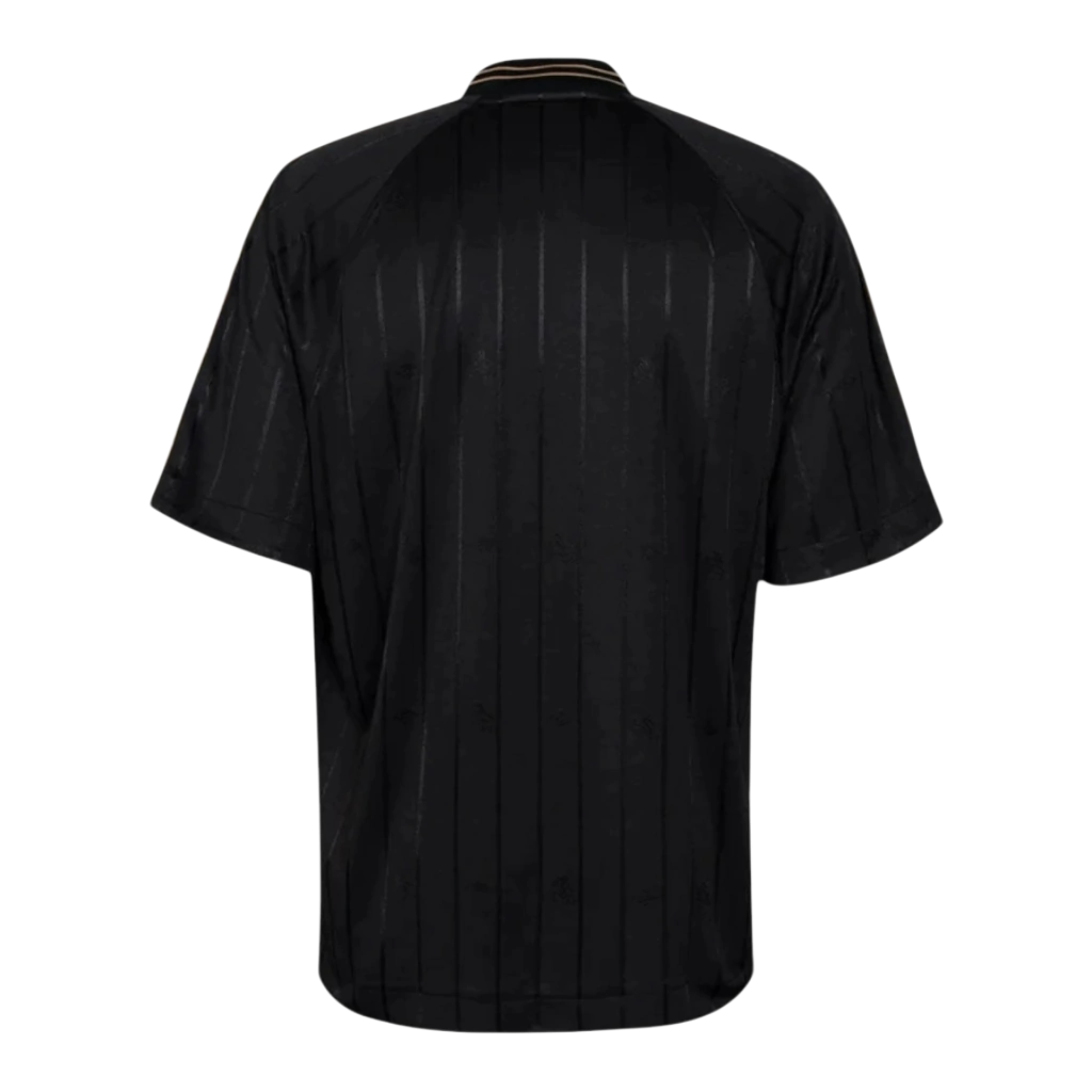 camisa-santos-edicao-especial-charlie-brown-jr-24-25-torcedor-umbro-masculina-preta-com-detalhes-em-dourado