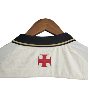 camisa-vasco-da-gama-iii-kappa-torcedor-masculina-branca-com-detalhes-em-dourado-e-preto